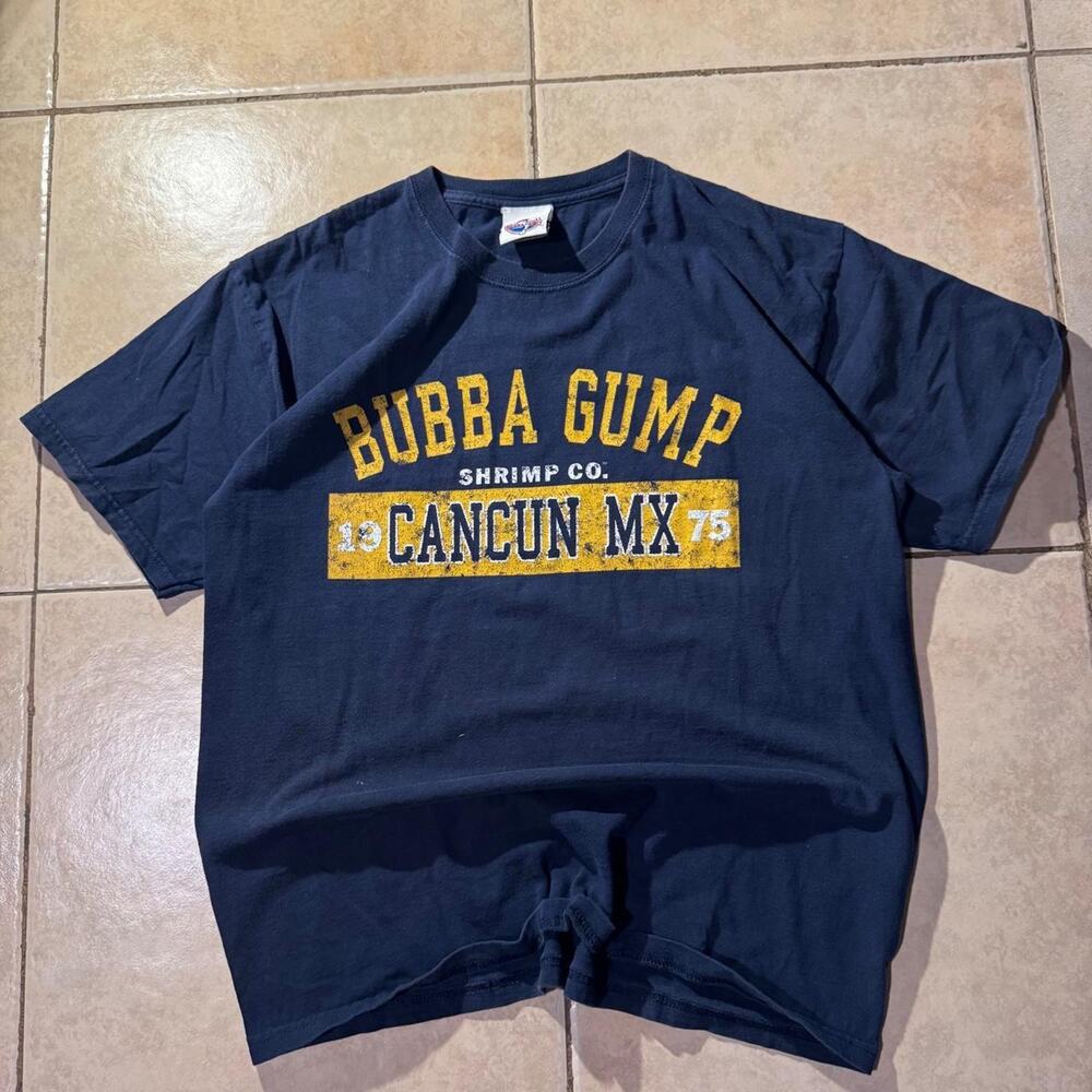 Vintage y2k bubba gump shrimp tee Size L in mens